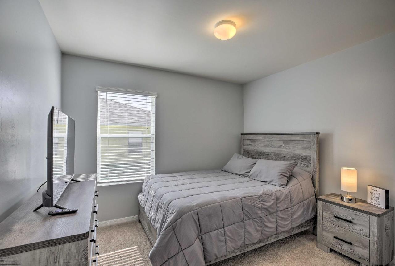 Modern Home With Heated Pool, 3 Mi To Beach Cape Coral Exteriér fotografie
